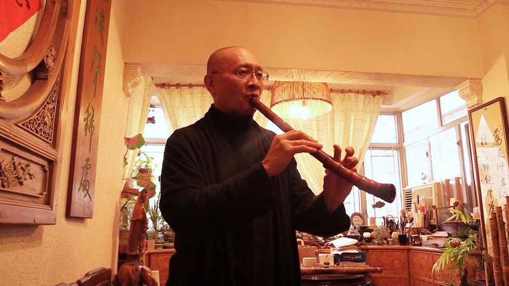 Flute Master Tam Po Shek treats his flutes as his spiritual teachers. Image courtesy of the author