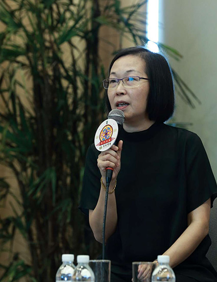 文教組主管吳麗珍女士分享《人海燈》的故事